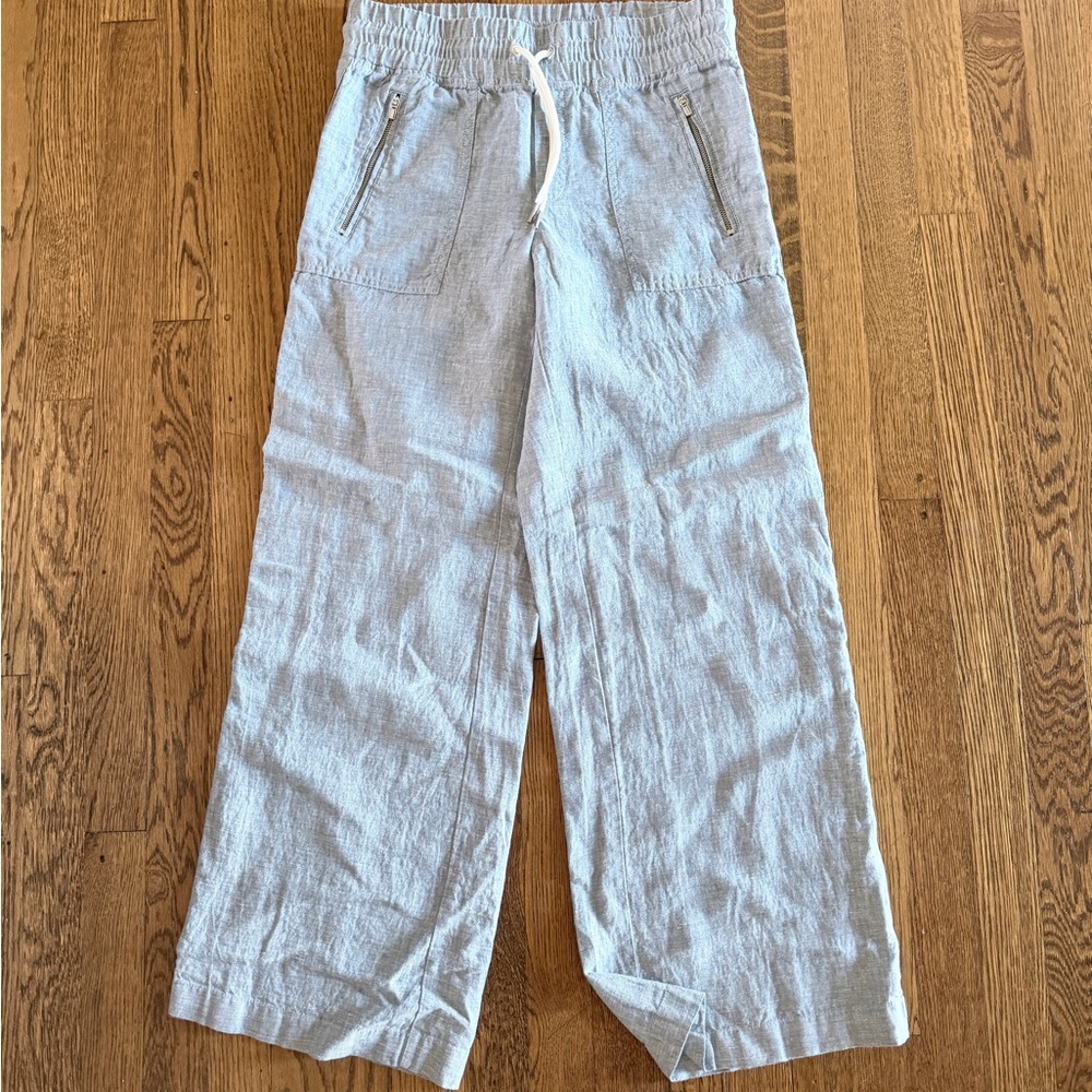 Athleta wide Leg Flowy Light Blue Linen Pants size 4 small